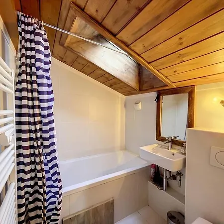 3br Centre Living In Apartman *